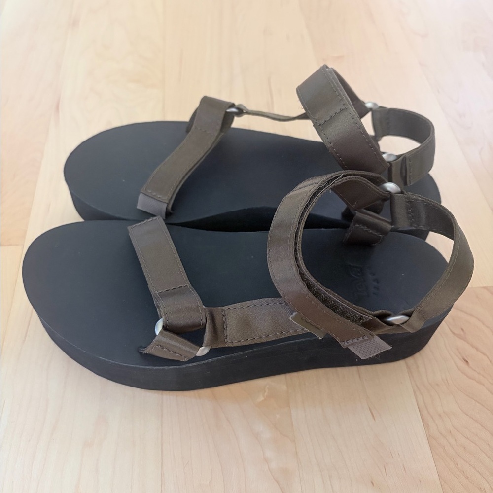 New Teva Platform Sandals in Olive Green and Black